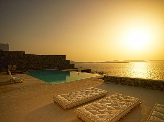 Mykonos Villas - Luxury Villa Phoenix Mykonos