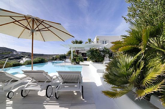 Mykonos Villas - Villa Iphegenia