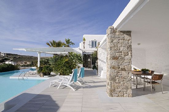 Mykonos Villas - Villa Iphegenia