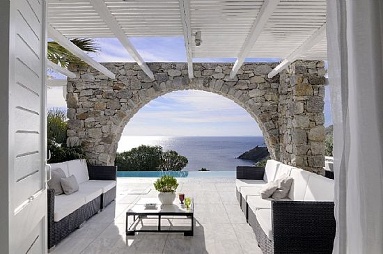 Mykonos Villas - Villa Iphegenia