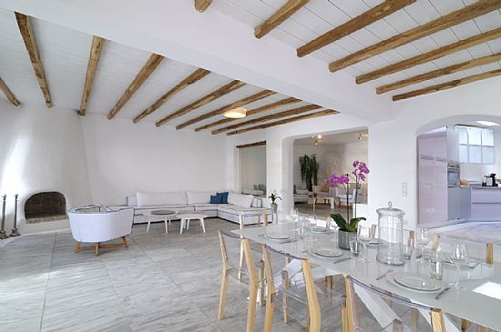 Mykonos Villas - Villa Iphegenia